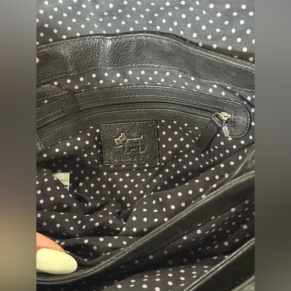 Radley Elegant Black Leather Handbag - Picture 7 of 13